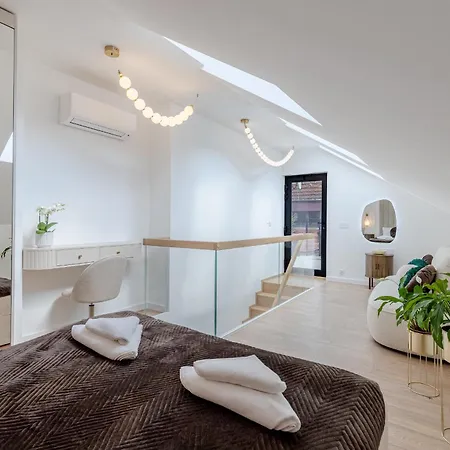 Daire Igielna Prestige Private Terrace *
